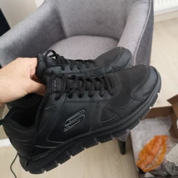 Skechers, Ayakkabısının Sorununu Kabul Etmiyor