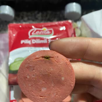 Lezita Dilimli Sucuk'ta Karşılaşılan Hijyen Sorunu