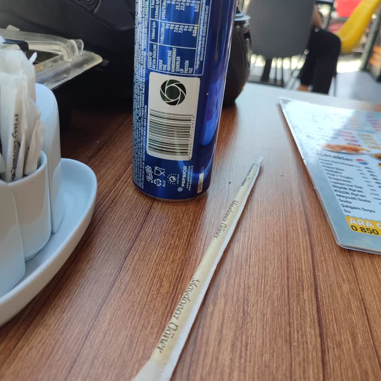 Maydonoz Döner Yarım Saati Geçti Siparişim Gelmedi.