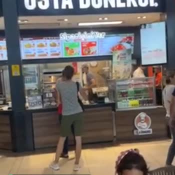 Usta Dönerci Tabak Yokmuş İskender Yiyemiyoruz!