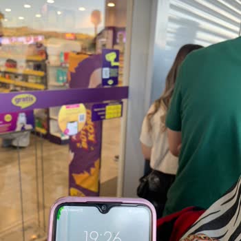 Gratis Mağaza Kapanış Saatleri Ve Online Alışveriş Sorunu