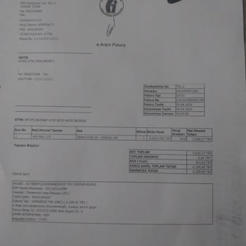 Nike Logolu Yapıştırma Çıkması
