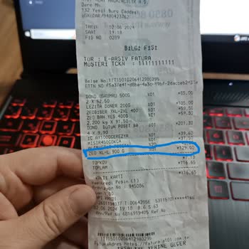 A101 Kırılan Üründen Hem Para Alıyor Hem De Hakaret Ediyor