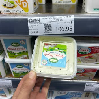 Sütaş Hakmar'da Küflü Peynir Satıyorlar