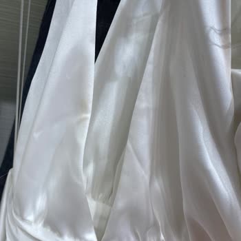 Buyaka AVM Zara Defolu Ve Kirli Ürün Satıyor