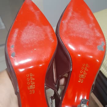 Limoya Ayakkabı 1 Saatte Parçalandı