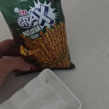 Eti Crax İçinden Böcek Çıktı, Şok Olduk!