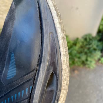 Bambi Ayakkabı Bambi Mağazasından Aldığım Ayakkabı 2 Ayda Parçalandı!