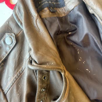 Mavi Jeans Deri Ceket Poşet Gibi Çıktı