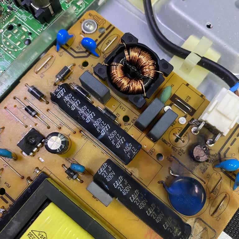 Boğaziçi Elektrik Ani Voltaj Yükselmesi