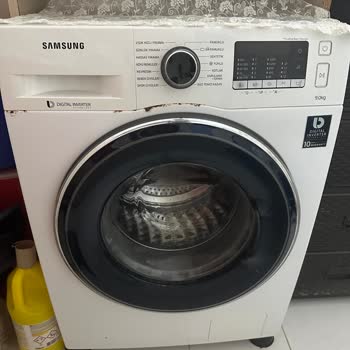Samsung Çamaşır Makinesi Paslandı