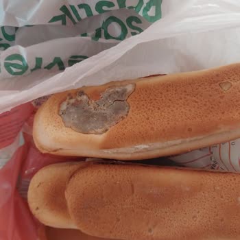 BİM Marketten Aldığım Ekmeğin Küflü Çıkması!