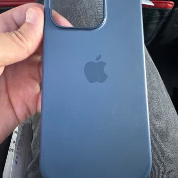 Apple Orijinal Kılıf Parçalandı