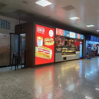 Marmaray İstasyonunda Fotoshop Kabini Sorunu