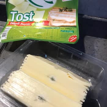 Pınar Et ve Süt Marketten Alınan Kaşar Peynirinde Küflenme Sorunu