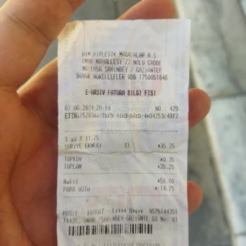 BİM Küflü Ekmek Hala Satılmaya Devam Ediliyor