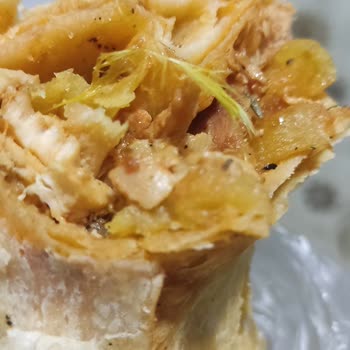 Mersin Silifke Damak Döner'de Kuş Tüyü!