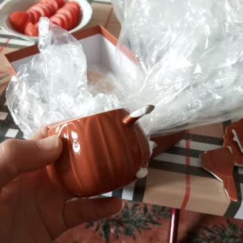 Sürat Kargo Gardrops'tan Aldığım Fincanlarımı Kırık Getirdi