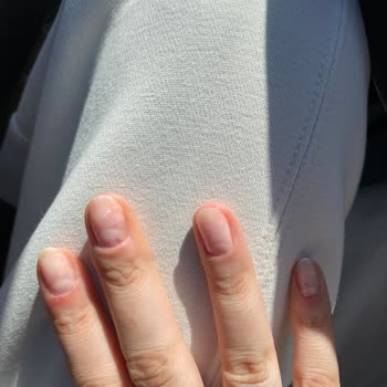 Galya Beauty Taşdelen Şubesi Tırnaklarımı Kanatarak Oydu!