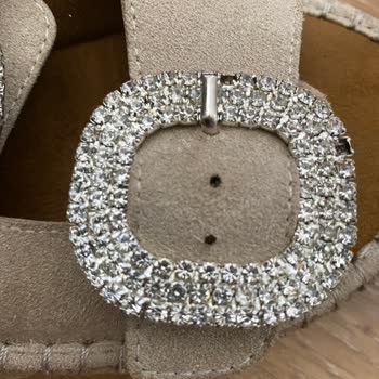 Capone Outfitters Terlik Taşları Anında Düştü