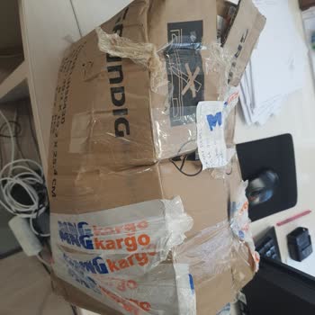 Sürat Kargo Eksik Ve Başka Kargo Şirketine Ait Etiket