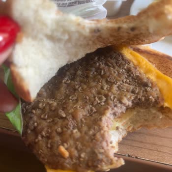 Burger King'in Köftesi Mercimek Köftesi