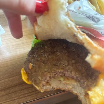Burger King'in Köftesi Mercimek Köftesi