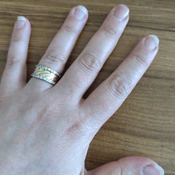 Arzum Nail Studio Ümraniye Jel Tırnak Şikayeti