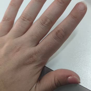 Arzum Nail Studio Ümraniye Jel Tırnak Şikayeti