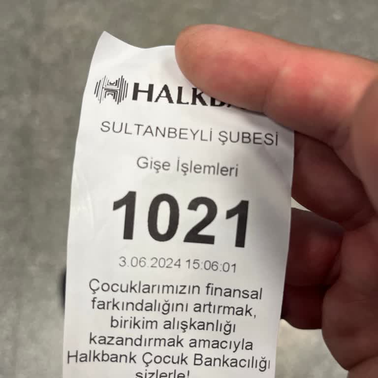 Halkbank Sultanbeyli Şubesi 1 Saat Bekletiyor