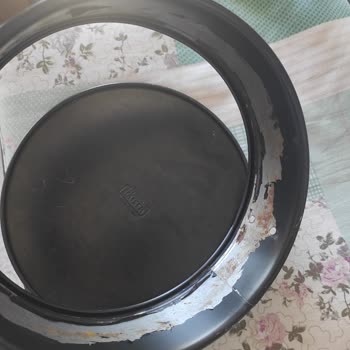 Kaiser Kek Kalıbı Kaiser Marka Kek Kalıbın İçi Soyuldu