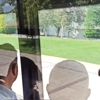 Denizli Büyükşehir Belediyesi Otobüste Elimi Elektrik. Çarptı!