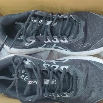 Asics Ayakkabım Kısa Sürede Yırtıldı