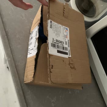 Yurtiçi Kargo Paketimi Parçalanmış Halde Teslim Etti
