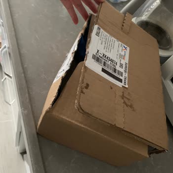 Yurtiçi Kargo Paketimi Parçalanmış Halde Teslim Etti