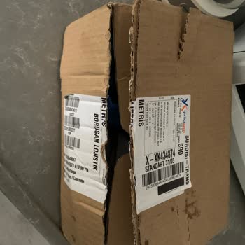 Yurtiçi Kargo Paketimi Parçalanmış Halde Teslim Etti