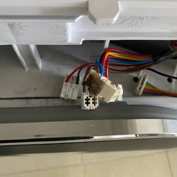 Toroslar Elektrik Dağıtım Sayaç Değişiminde Yapılan Hata Sonucunda Beyaz Eşyalarımız Yandı