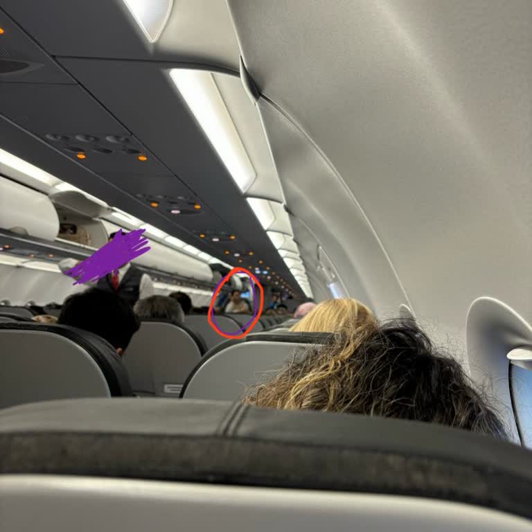 Ajet Uçağın Kalkmasına 20 Dakika Kala Kapıyı Kapattı!