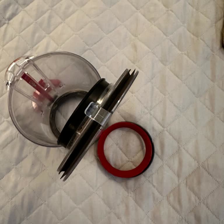 Dyson V10 Hazne Lastiği Çıktı Takılmıyor