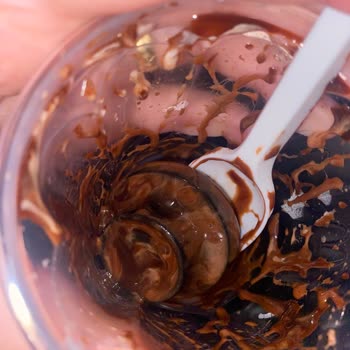 McDonald's Mc Dondurma İçinde Kapak