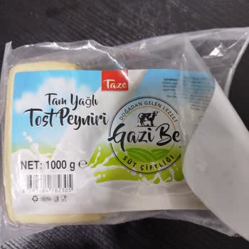 Gazi Bey Süt Çiftliği Tost Peynirinin İçinde Plastik İplik Çıktı.