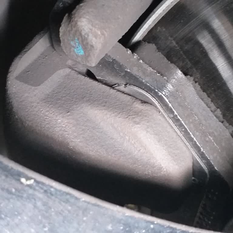 Ark Oto  Malzeme Kalitesizliği