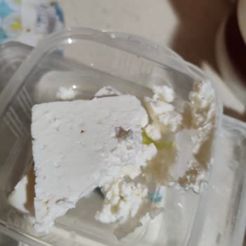 Tarım Kredi Kooperatif Market Peyniri Saklama Koşulları Kalitesini Bozuyor