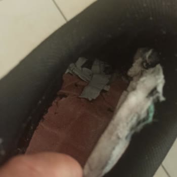Deichmann Yeni Aldığım Ayakkabı 2 Ay Olmadan Parçalandı.