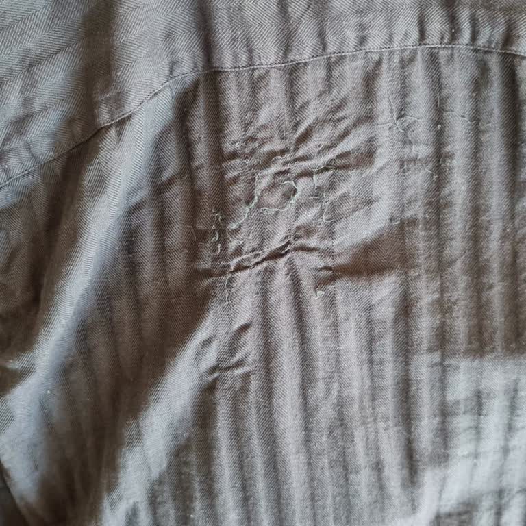 Lacoste Gömlek 2 Yıkamada Dağıldı