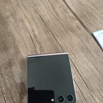 Samsung Telefon Samsung Z Flip5 Mürekkep Dağılımı Hatası