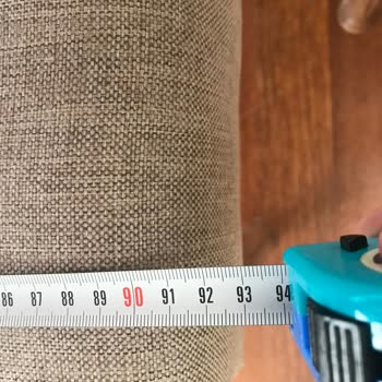 Naze Mobilya İşinin Arkasında Durmuyor!