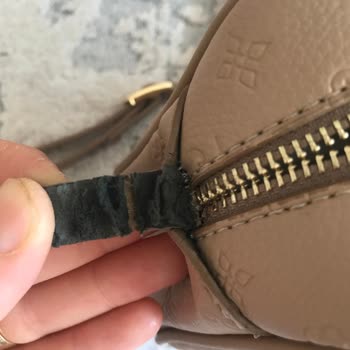 Özdilek AVM Pierre Cardin Çapraz Çanta 2. Kez Sene Dolmadan Kopması.