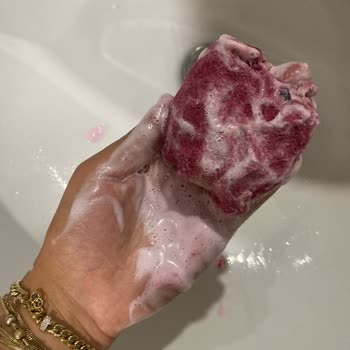 Kash Kozmetik Doğal Olduğu Söylenen Kaşmir Sabun Renk Veriyor Ve Sağlık Riski Taşıyor