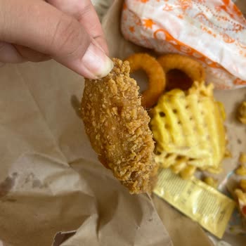 Popeyes Kıllı Tavukları Ve Extra Büyüttüğüm Patatesin Küçük Gelmesi